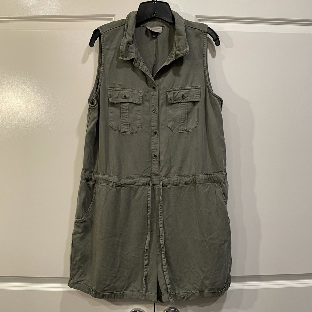 Universal Thread Green Romper